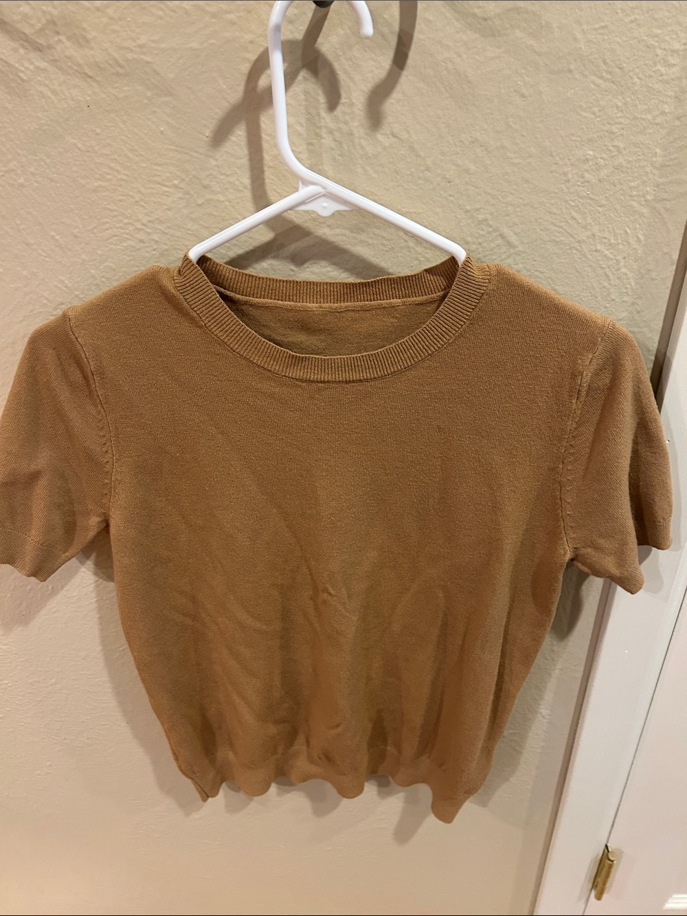 Women's Short-Sleeve Knit Top in Camel medium New no tags